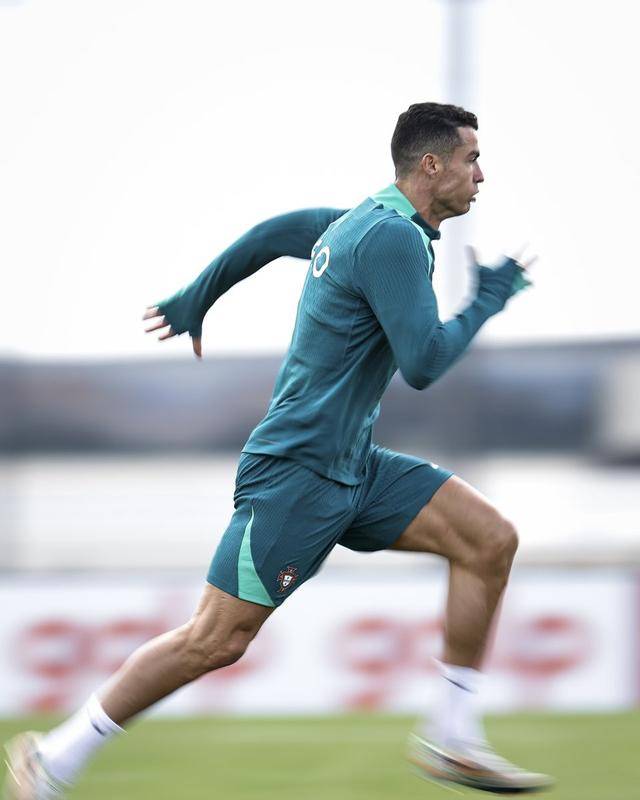 开云官网-关于欧国联比赛球队备战心态平和,迎接胜利的信息