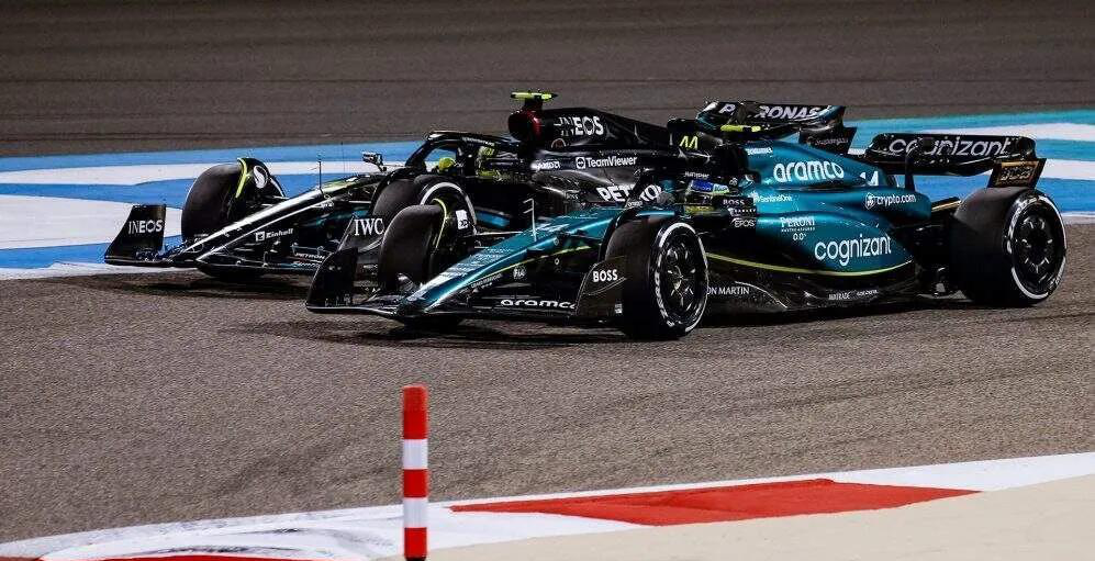 关于梅赛德斯险胜阿斯顿马丁,阿隆索惊艳四座的信息 关于梅赛德斯险胜阿斯顿马丁,阿隆索惊艳四座的信息