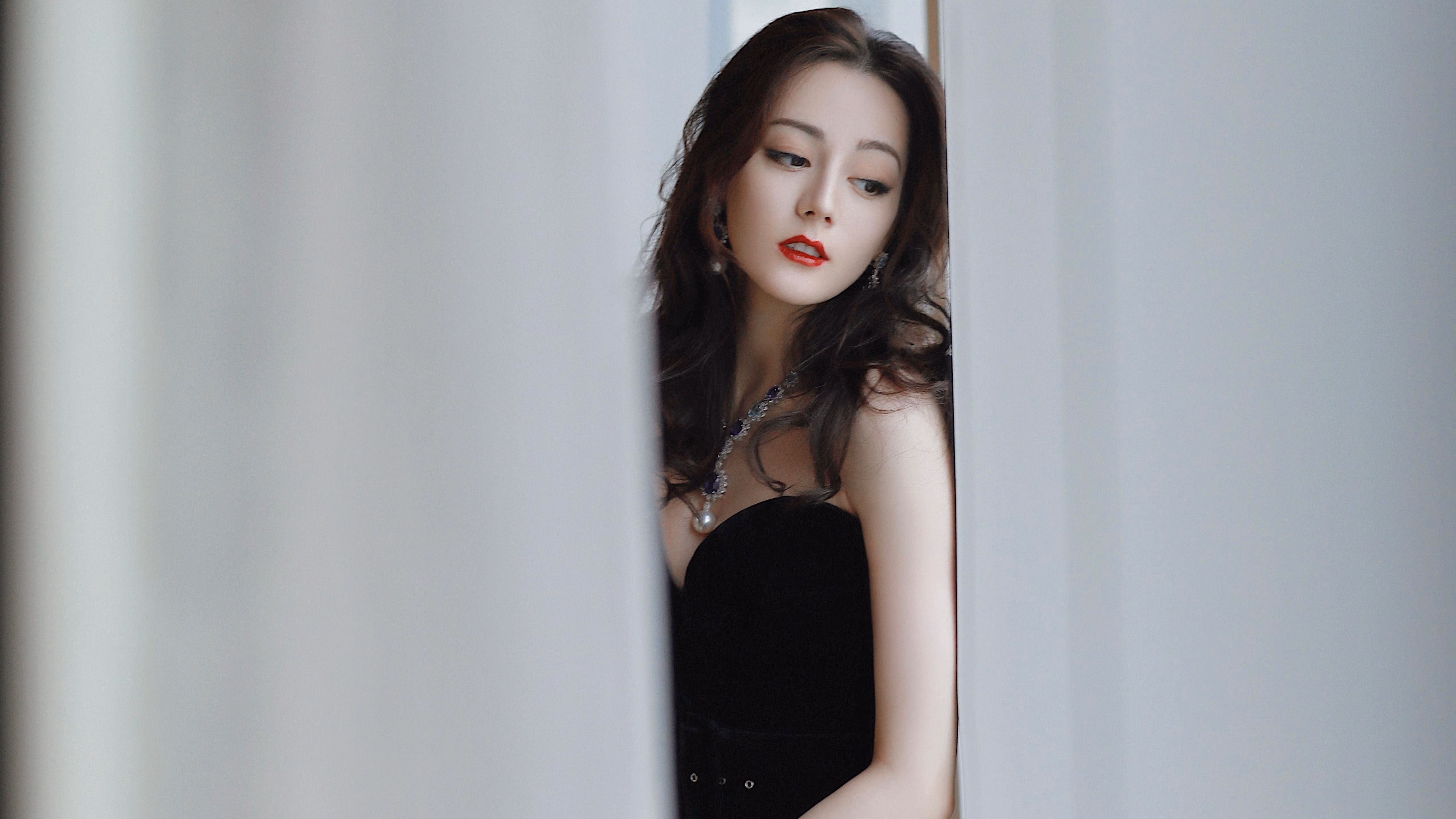 意甲舞台上的冠军验证赛,尤文图斯用一场3-0为希腊神话画上句号