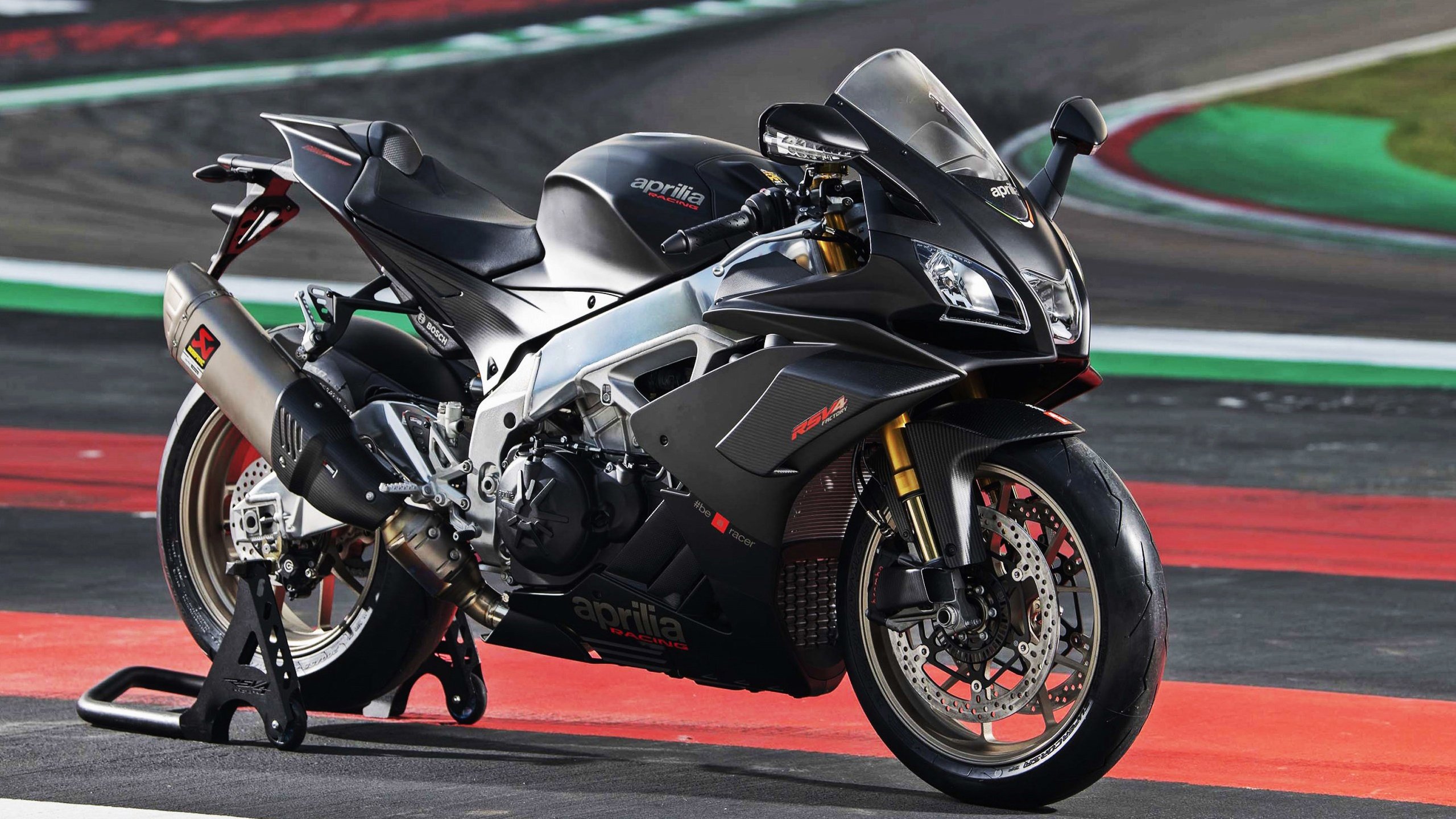 库里奇兵天降！当NBA关键先生踏平CBA雄鹿主场