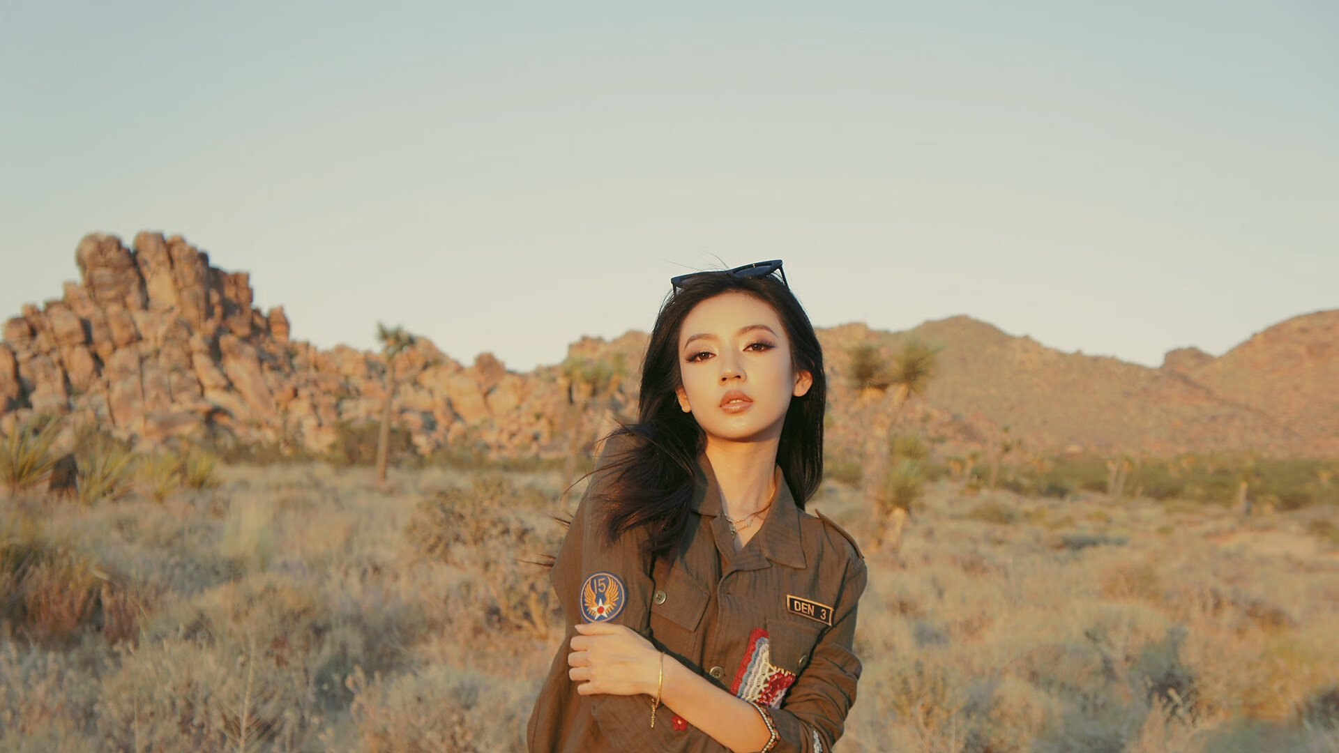 魔法师霍勒迪掌控全场，湖人精准制导掀翻深圳队